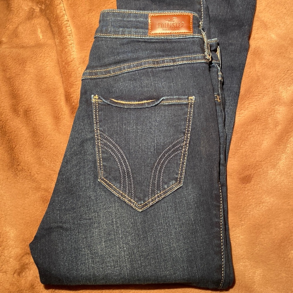 Hollister Ultra-Rise Super Skinny Jeans